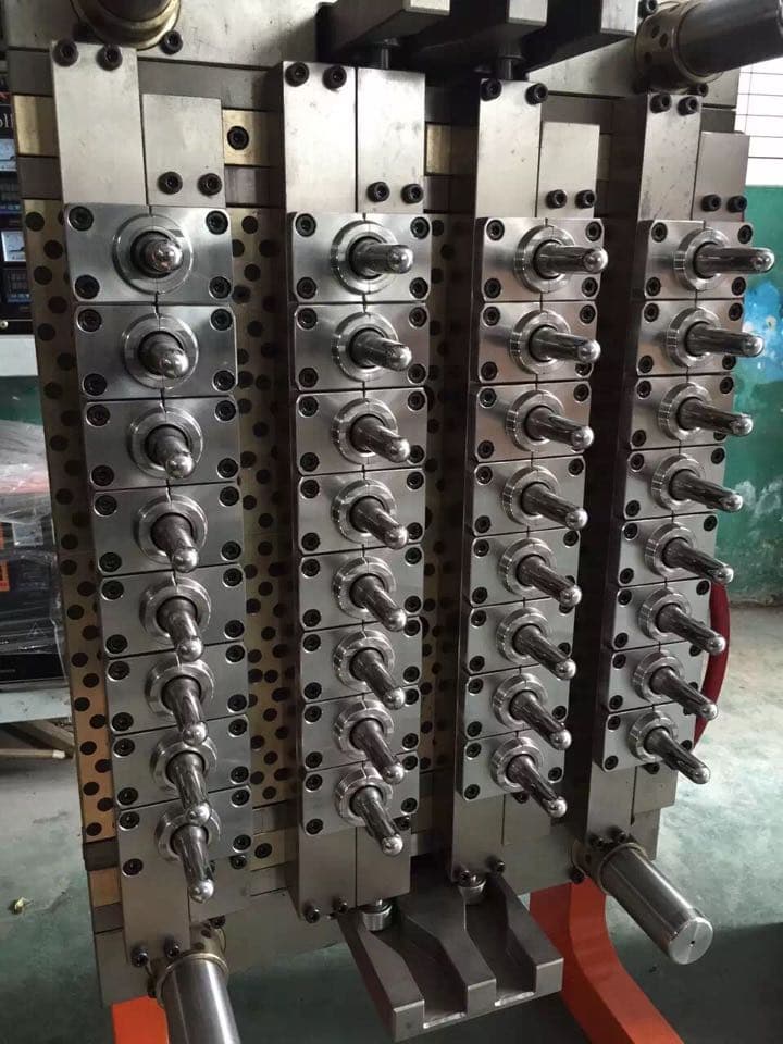 32CAV Cavity PET moulds for injection for PLASTIC PACKAGING